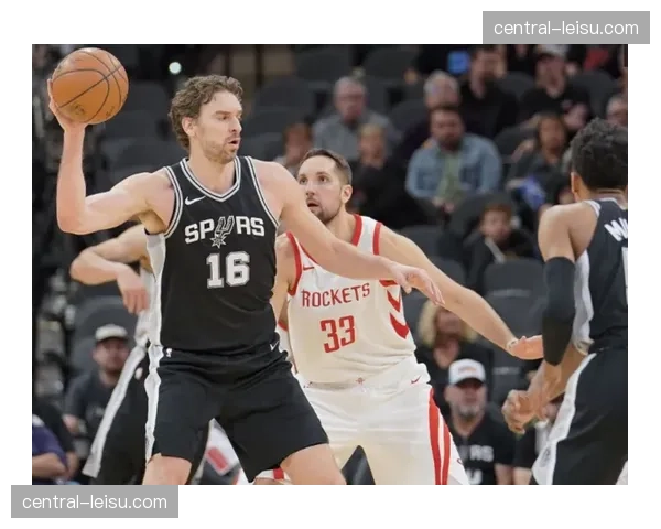 波波维奇三角手势部署防守,临场指挥艺术虽败犹荣 波波维奇三角手势部署防守,临场指挥艺术虽败犹荣