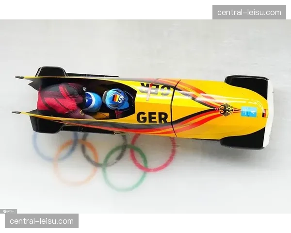 德国队包揽男子双人雪车金银铜展现项目统治力