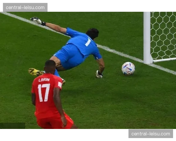 纽卡斯尔联上半场轰入五球 进攻效率惊人几乎锁定晋级